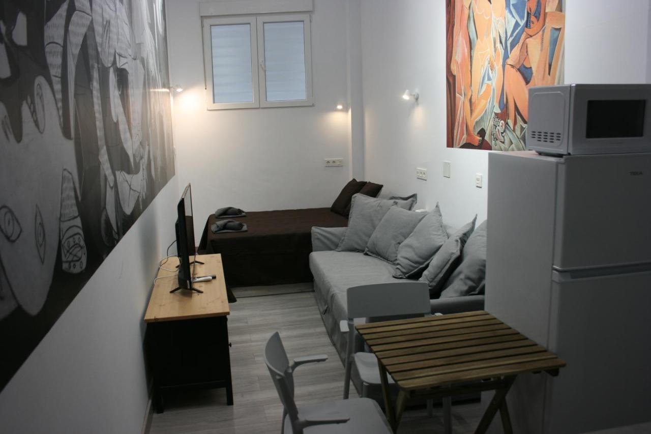 Golondrinas De Malaga "Apartamentos Con Mucho Arte" Y Terraza Solarium En Coliving Zewnętrze zdjęcie