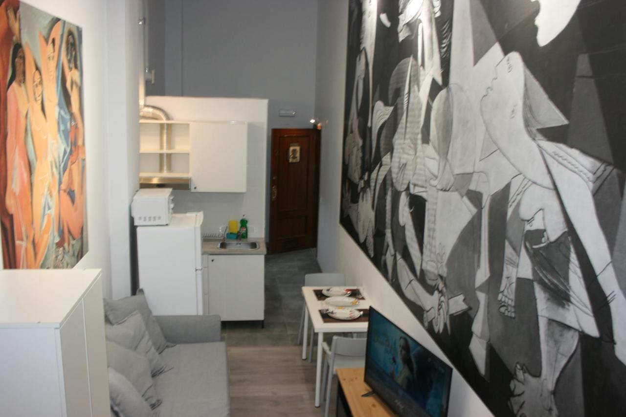 Golondrinas De Malaga "Apartamentos Con Mucho Arte" Y Terraza Solarium En Coliving Zewnętrze zdjęcie