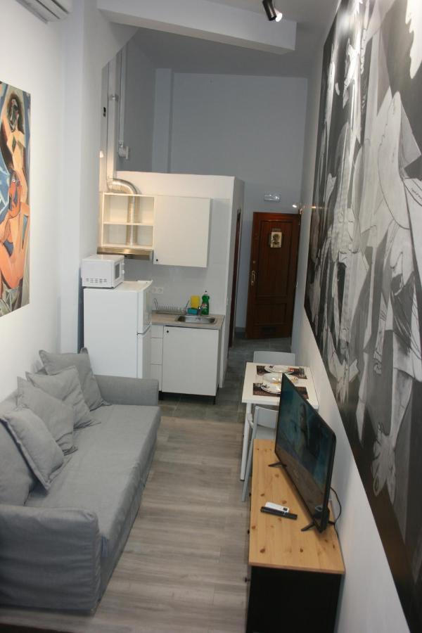 Golondrinas De Malaga "Apartamentos Con Mucho Arte" Y Terraza Solarium En Coliving Zewnętrze zdjęcie