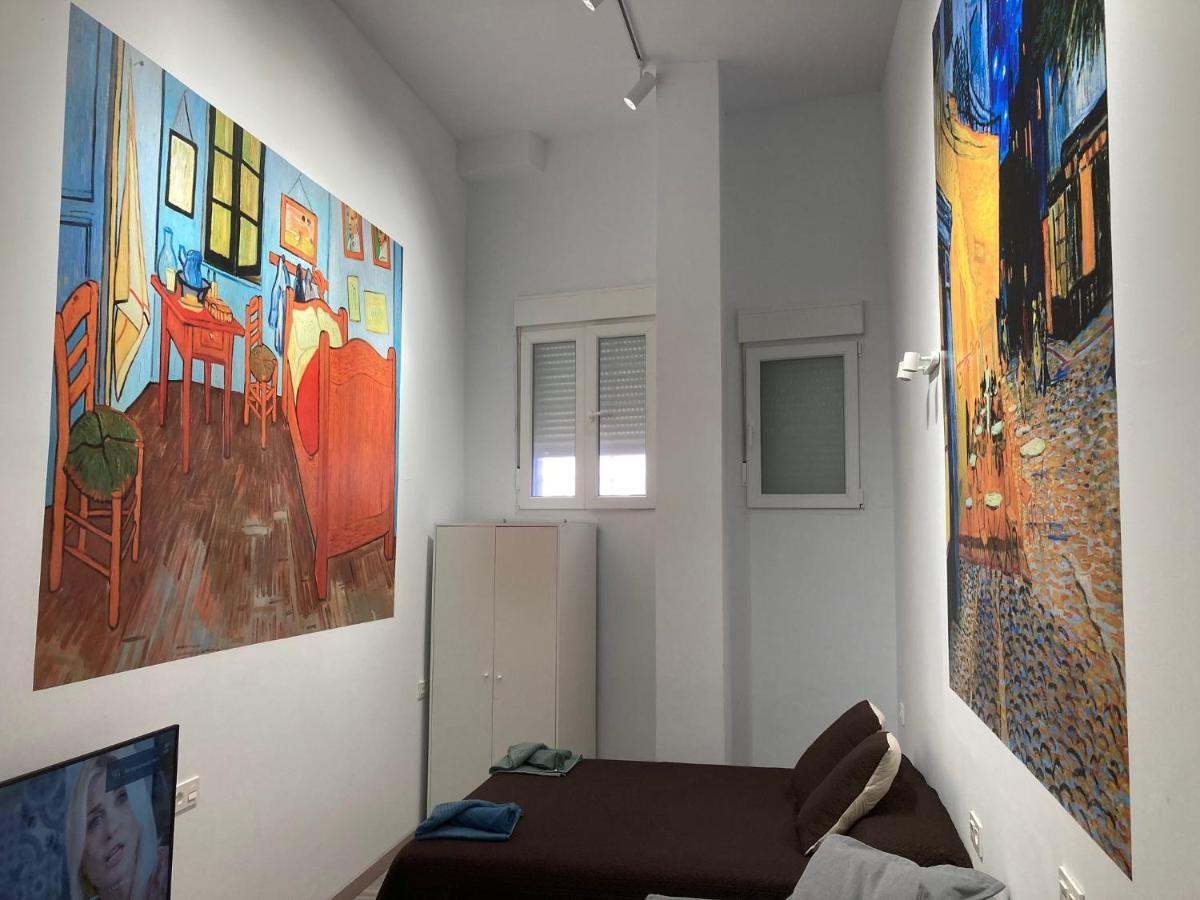 Golondrinas De Malaga "Apartamentos Con Mucho Arte" Y Terraza Solarium En Coliving Zewnętrze zdjęcie