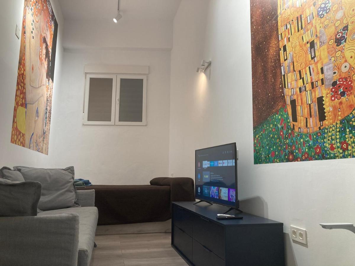 Golondrinas De Malaga "Apartamentos Con Mucho Arte" Y Terraza Solarium En Coliving Zewnętrze zdjęcie